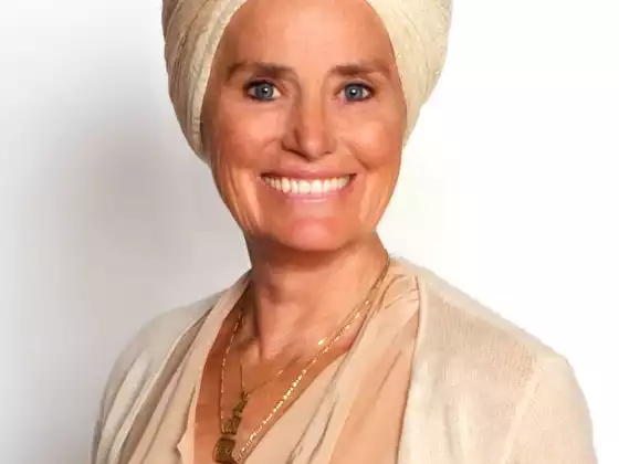 Gurutej Khalsa,
Spirituality, Health & Wellness, Love and Relationships, Yoga, Personal Development & Coaching, Personal Development & Coaching
Expert at Simposium Pemberdayaan 2025